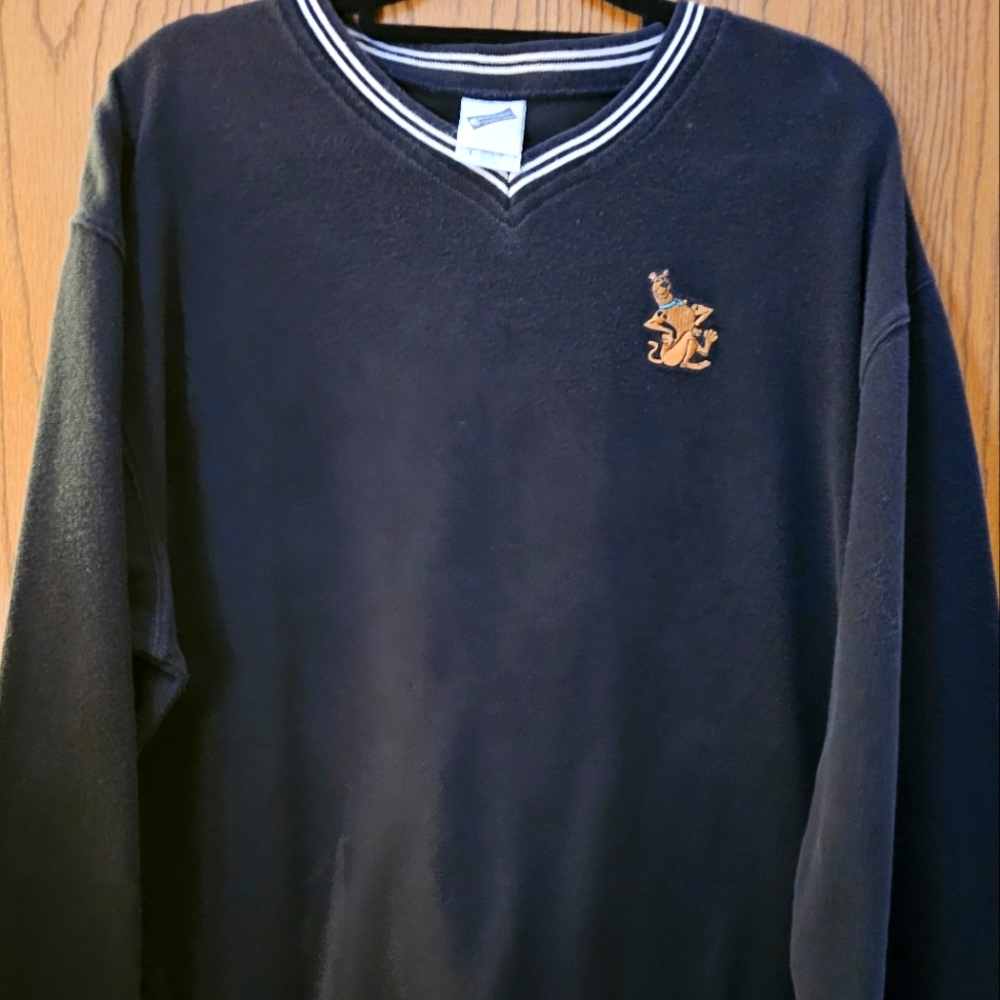 Scooby-Doo v-neck pullover, black with embroidered Scooby on the chest